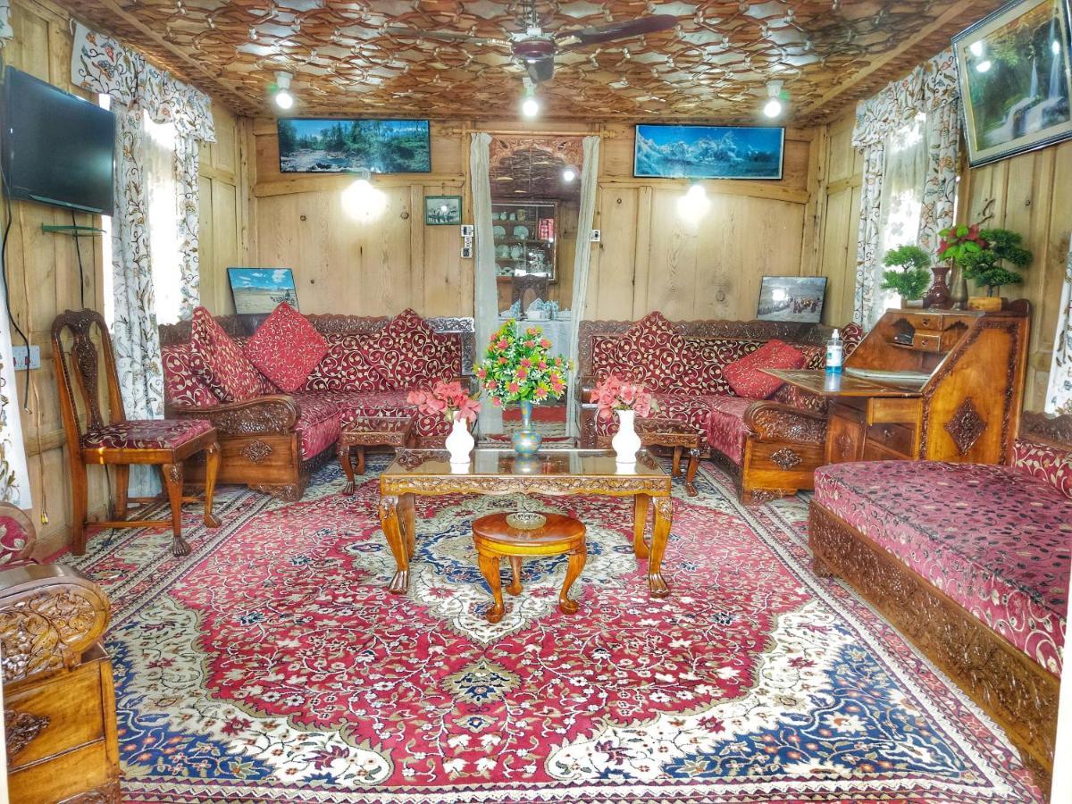 Raja'S Palace Houseboat - Kashmir Srīnagar Esterno foto